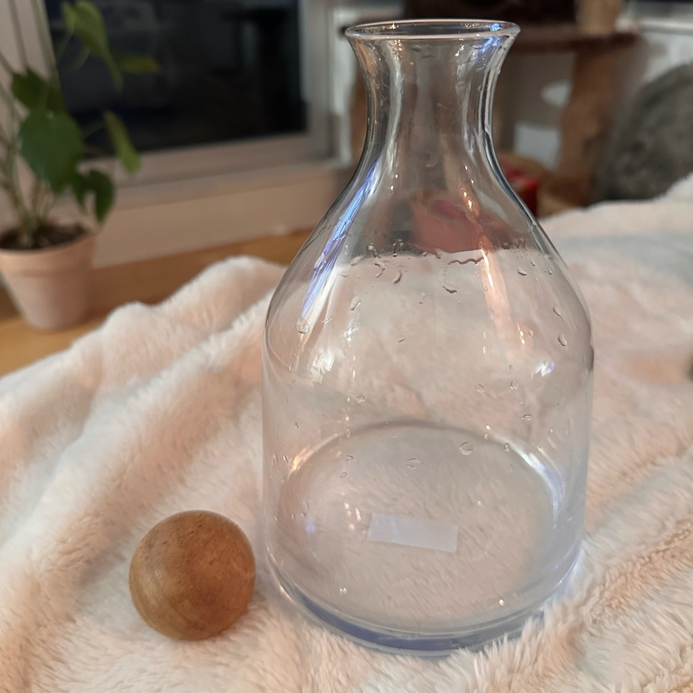 Decanter - Picture 2 of 2